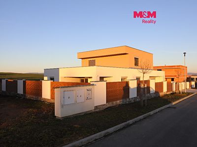 Prodej rodinného domu 233 m², pozemek 734 m²