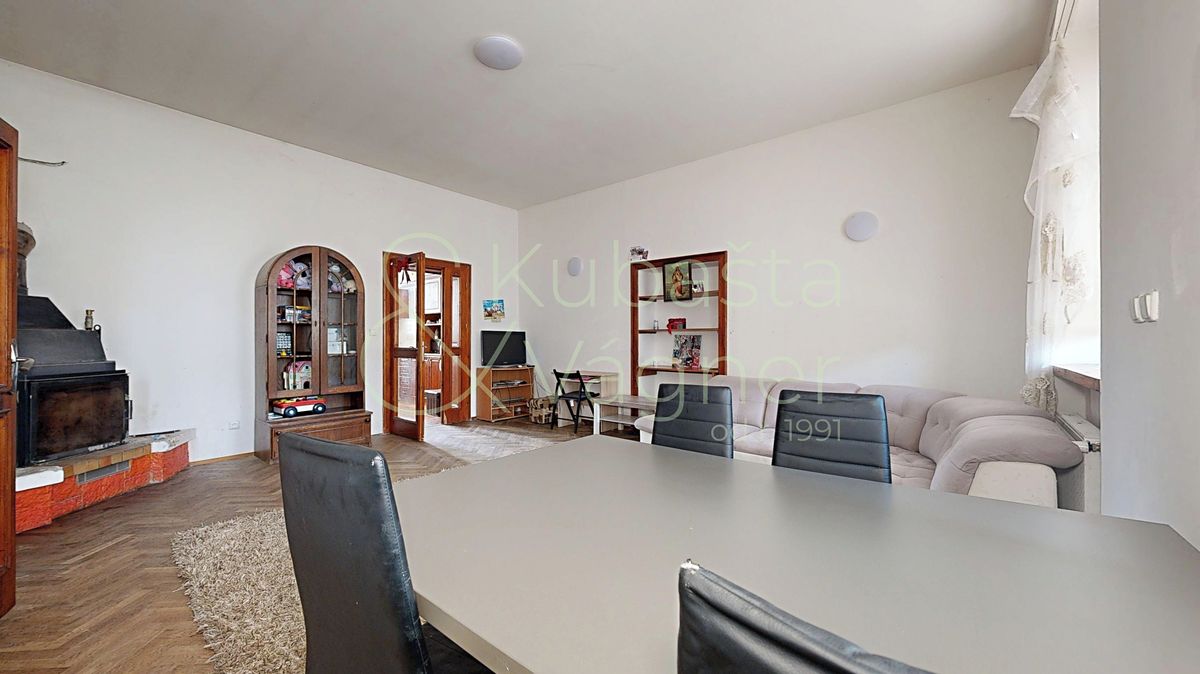 Prodej rodinného domu 205 m², pozemek 144 m² – fotografie 5