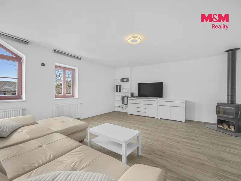 Prodej rodinného domu 194 m², pozemek 452 m², Lipno nad Vltavou – náhled fotky 2