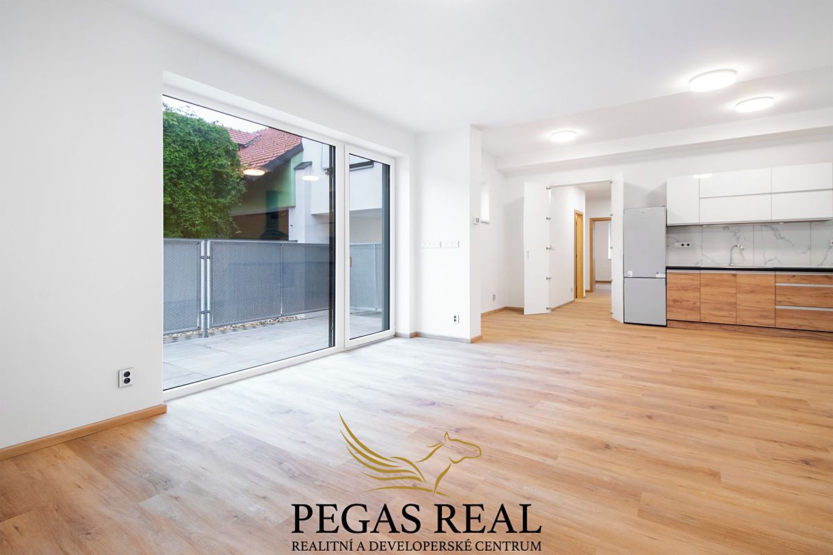 Pronájem bytu 3+kk 89 m² – fotografie 2