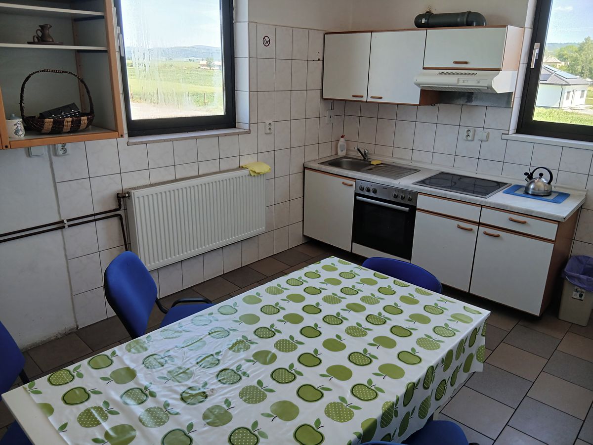 Pronájem bytu pokoje 20 m² – fotografie 2