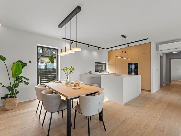 Prodej domu, 197 m² (9 z 34)
