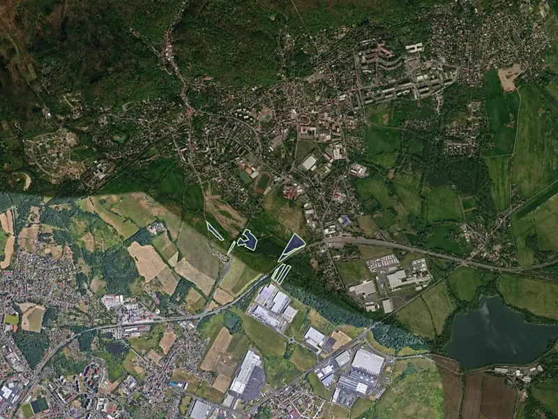 Prodej pole 50308 m², Krupka – náhled fotky 2
