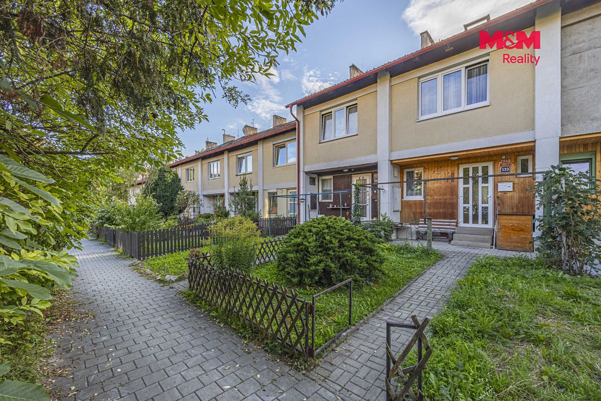 Prodej rodinného domu 130 m², pozemek 152 m² – fotografie 2