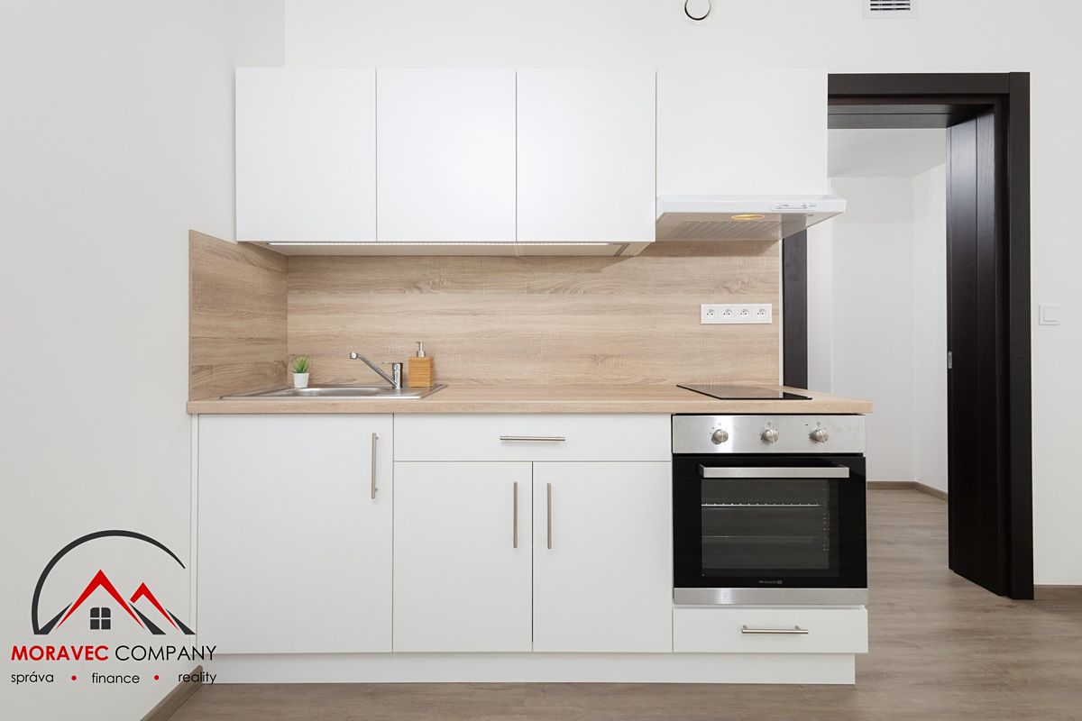 Pronájem bytu 1+kk 32 m² – fotografie 3