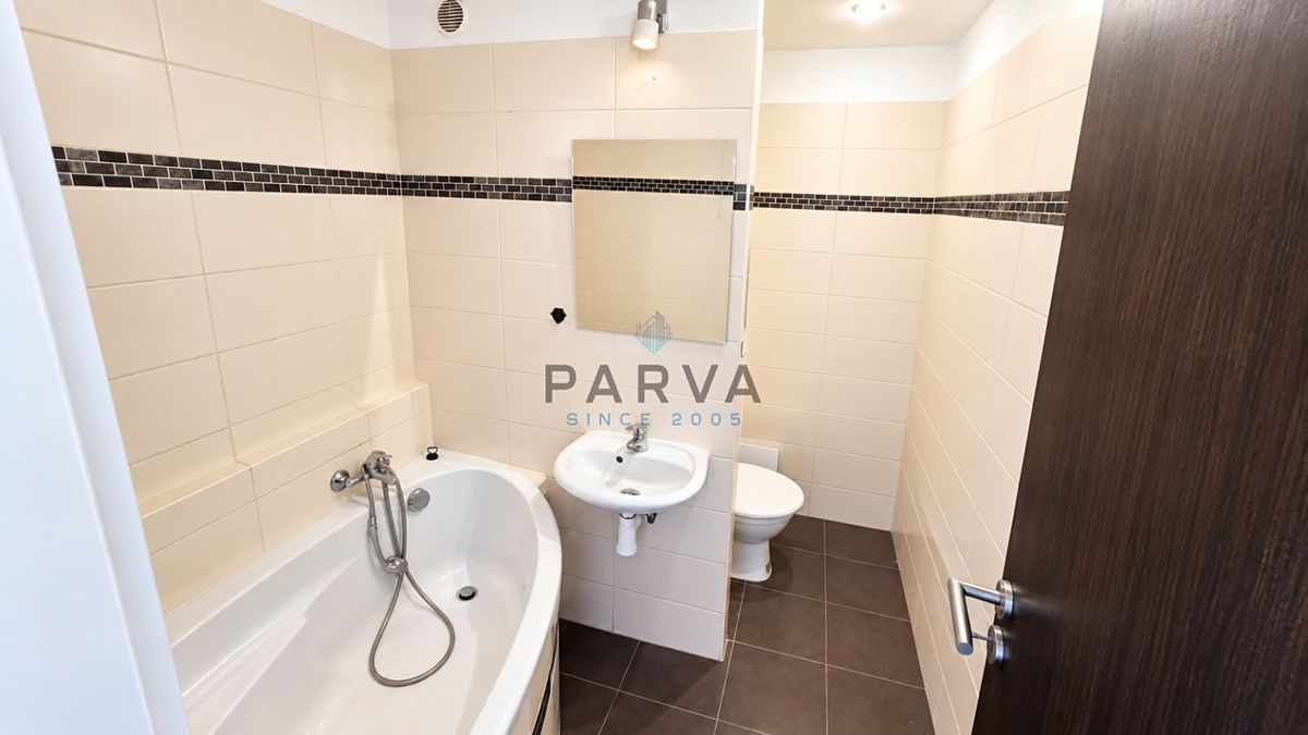 Pronájem bytu 1+kk 30 m² – fotografie 4