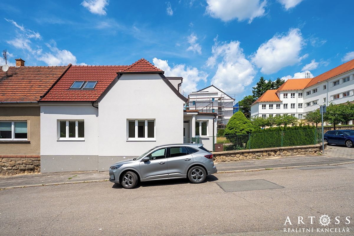 Prodej rodinného domu 165 m², pozemek 637 m²