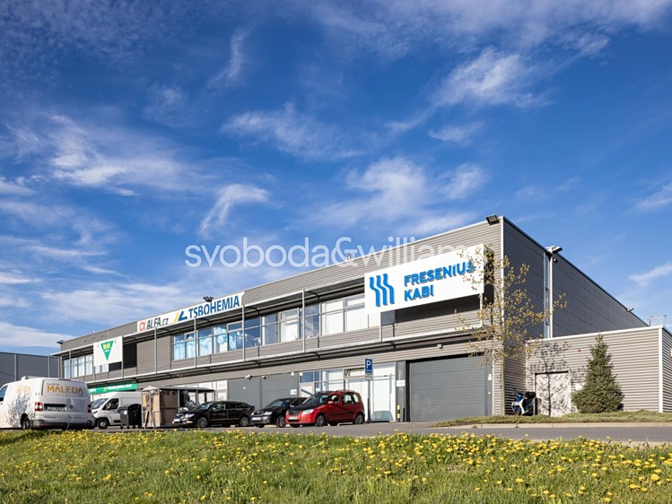 Pronájem komerčního prostoru, 2 354 m² (7 z 19)