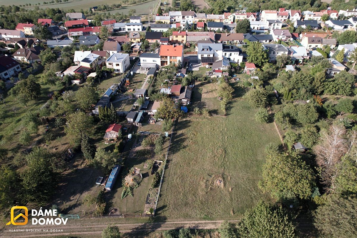 Prodej stavebního pozemku 1012 m² – fotografie 2