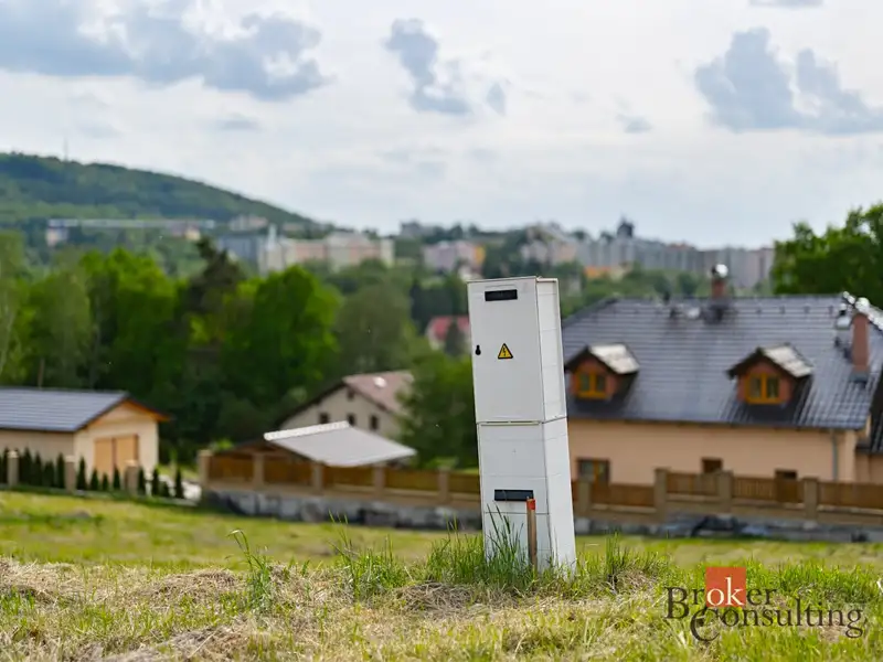 Prodej stavebního pozemku 900 m², Dalovice – náhled fotky 3