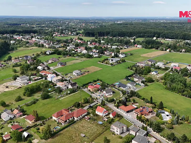 Prodej rodinného domu 200 m², pozemek 1050 m², Šenov – náhled fotky 2