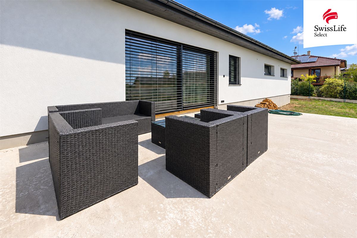 Prodej rodinného domu 153 m², pozemek 1060 m² – fotografie 3