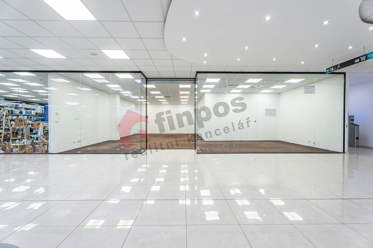 Pronájem obchodního prostoru 81 m² – fotografie 2