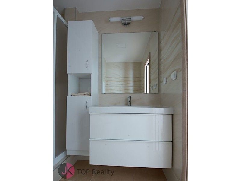 Pronájem bytu 2+kk 43 m² – fotografie 5