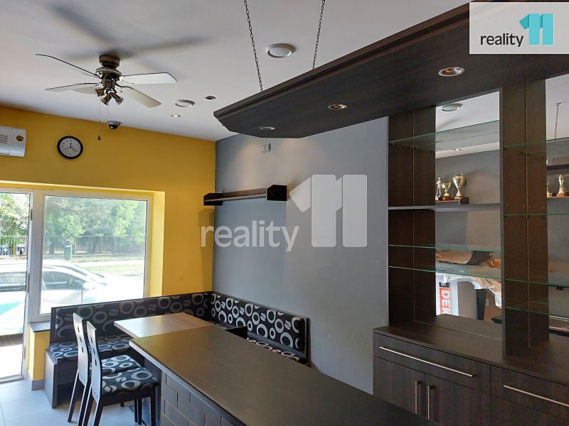 Pronájem komerční nemovitosti 34 m² – fotografie 4