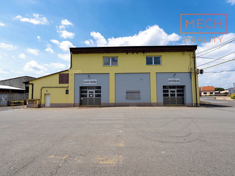 Комерційне приміщення на продаж, 1 052 м² (1 з 20)