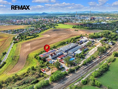 Комерційне приміщення на продаж, 746 м² (2 з 19)