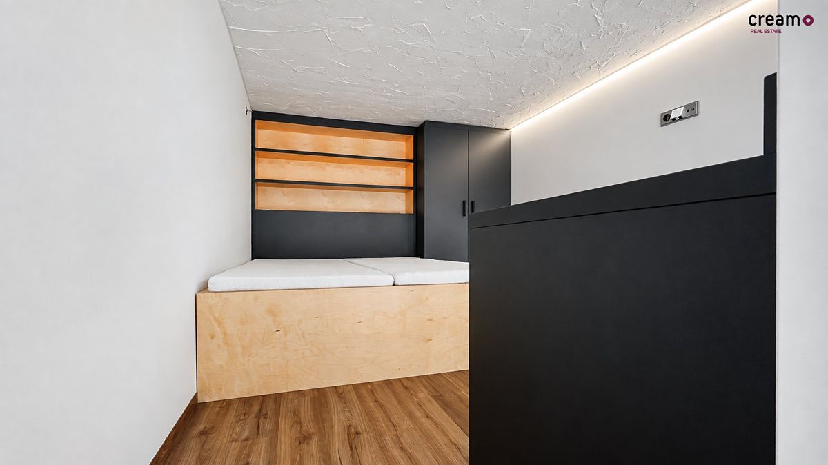 Pronájem bytu 1+kk 41 m² – fotografie 5