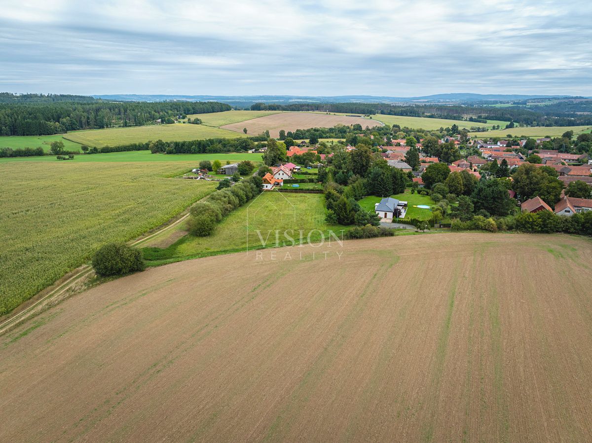 Prodej stavebního pozemku 4016 m² – fotografie 3