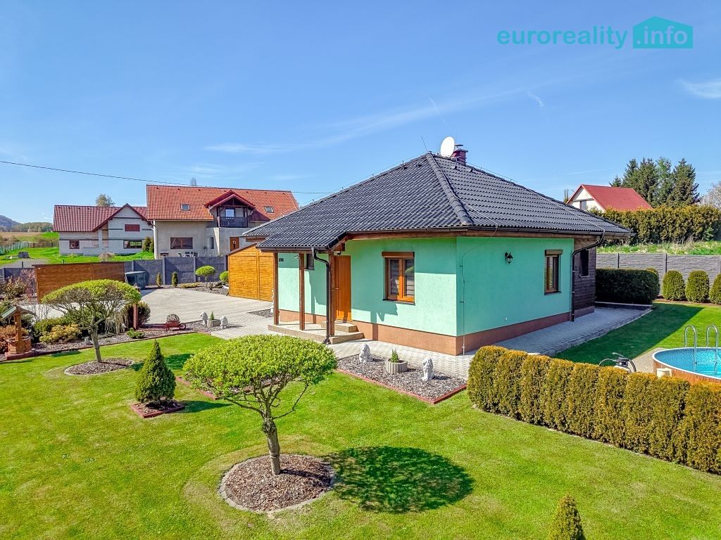 Prodej rodinného domu 60 m², pozemek 1497 m²