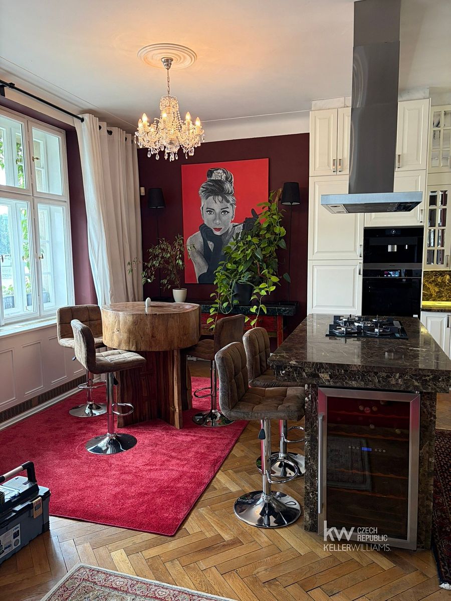Pronájem bytu 4+kk 190 m²