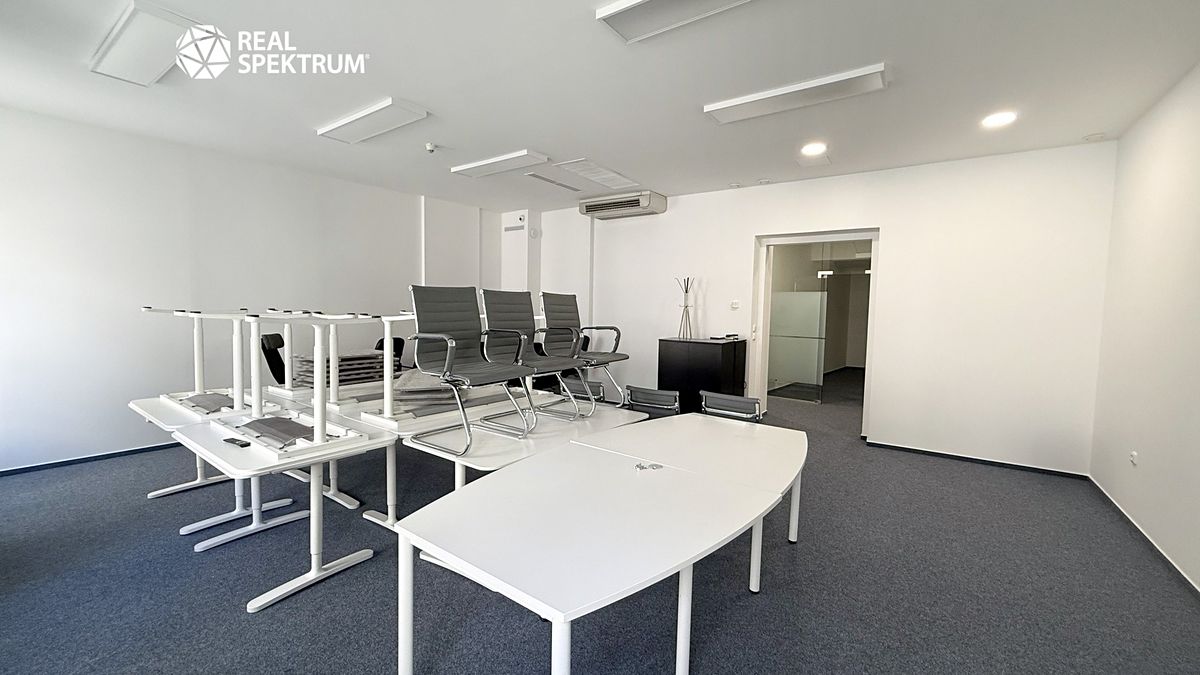Pronájem kanceláře 86 m² – fotografie 2