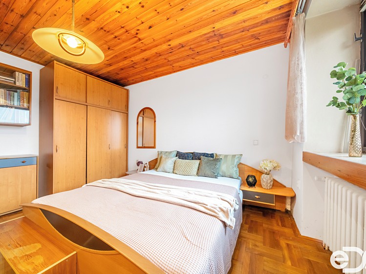 Prodej domu, 210 m² (13 z 28)