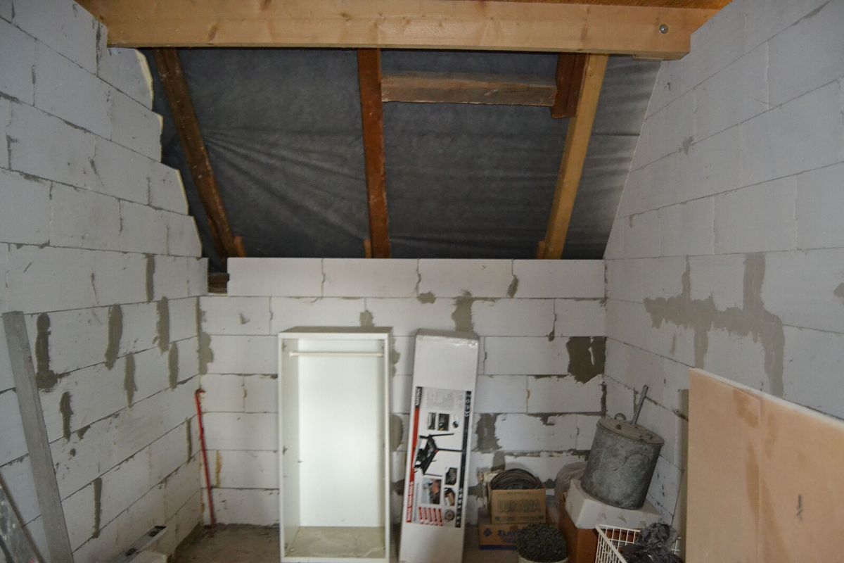 Prodej rodinného domu 200 m², pozemek 889 m² – fotografie 5