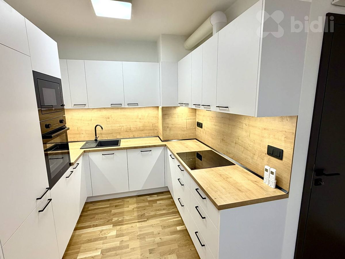 Pronájem bytu 2+kk 47 m² – fotografie 2