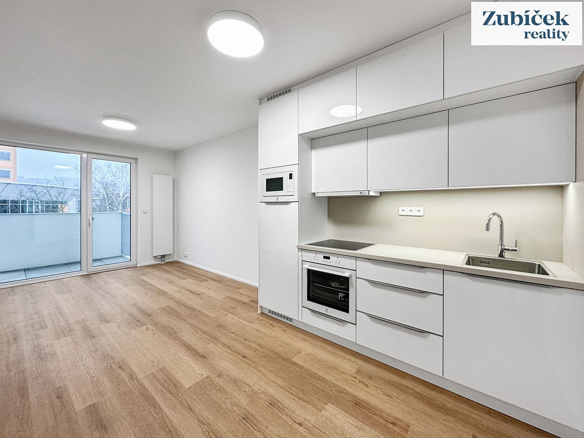 Pronájem bytu 1+kk 34 m² – fotografie 5