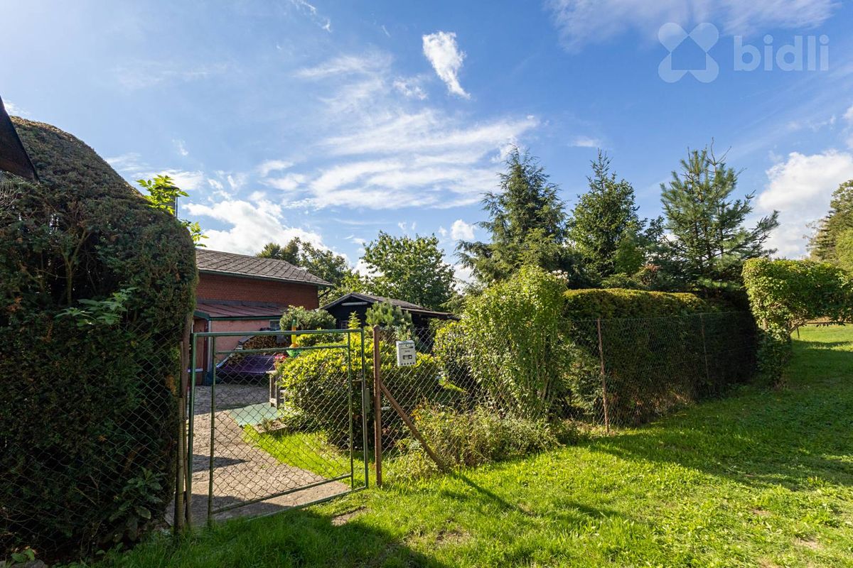 Prodej rodinného domu 80 m², pozemek 986 m² – fotografie 2