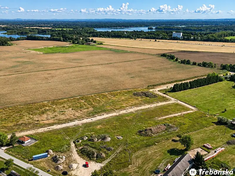 Prodej stavebního pozemku 1330 m², Třeboň – náhled fotky 3