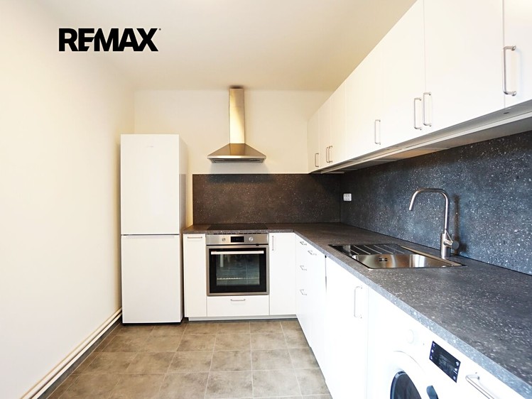Pronájem bytu 2+1, 60 m² (3 z 13)