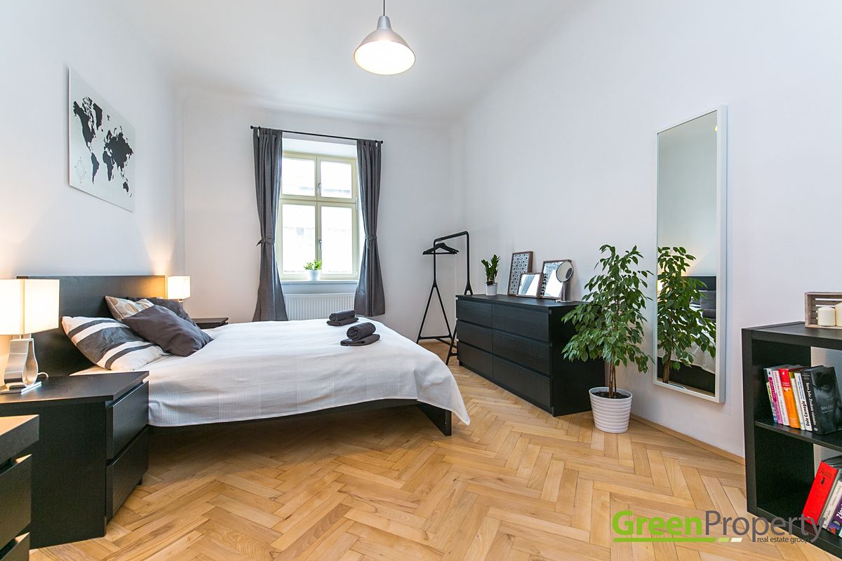 Pronájem bytu 2+1 80 m² – fotografie 2