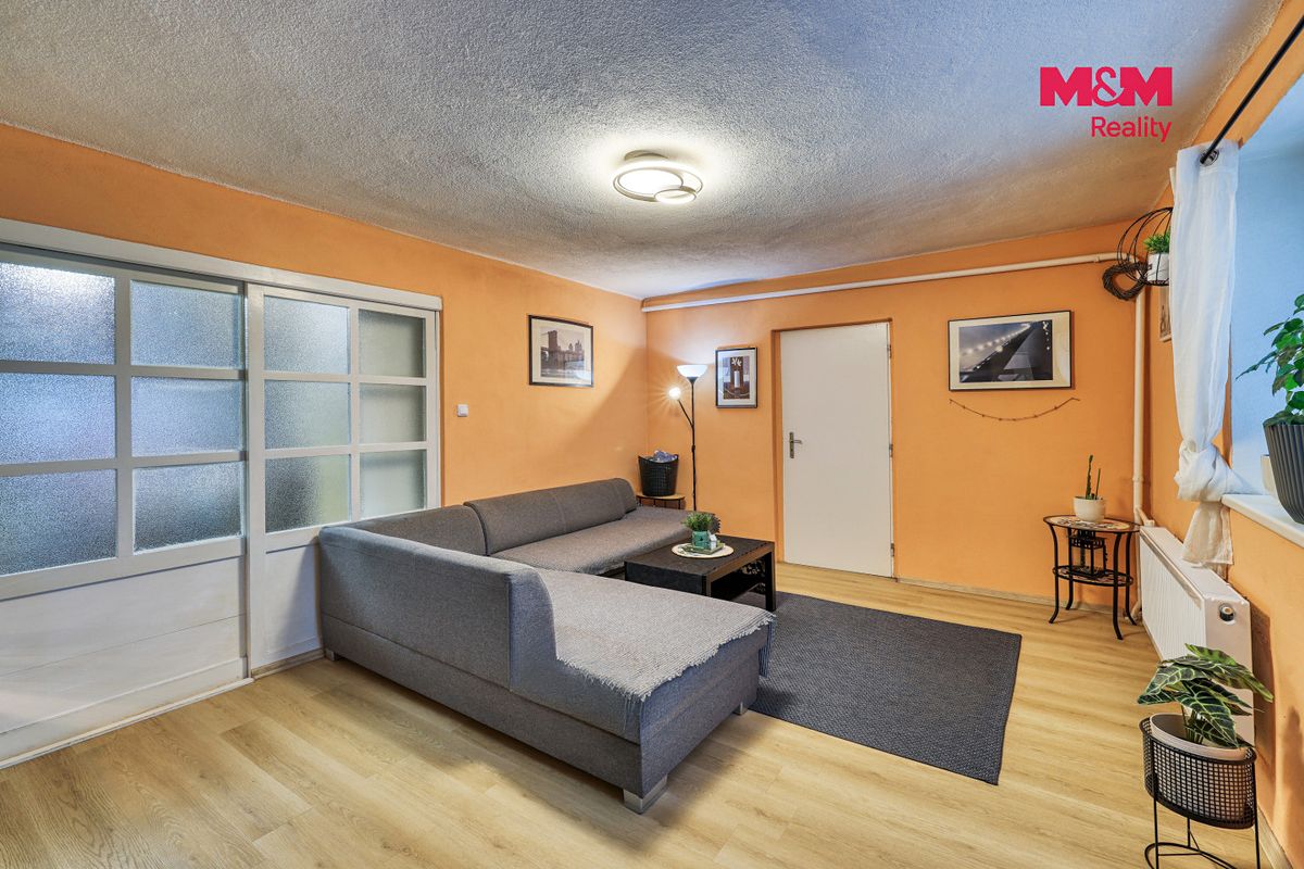 Prodej rodinného domu 200 m², pozemek 1500 m² – fotografie 4