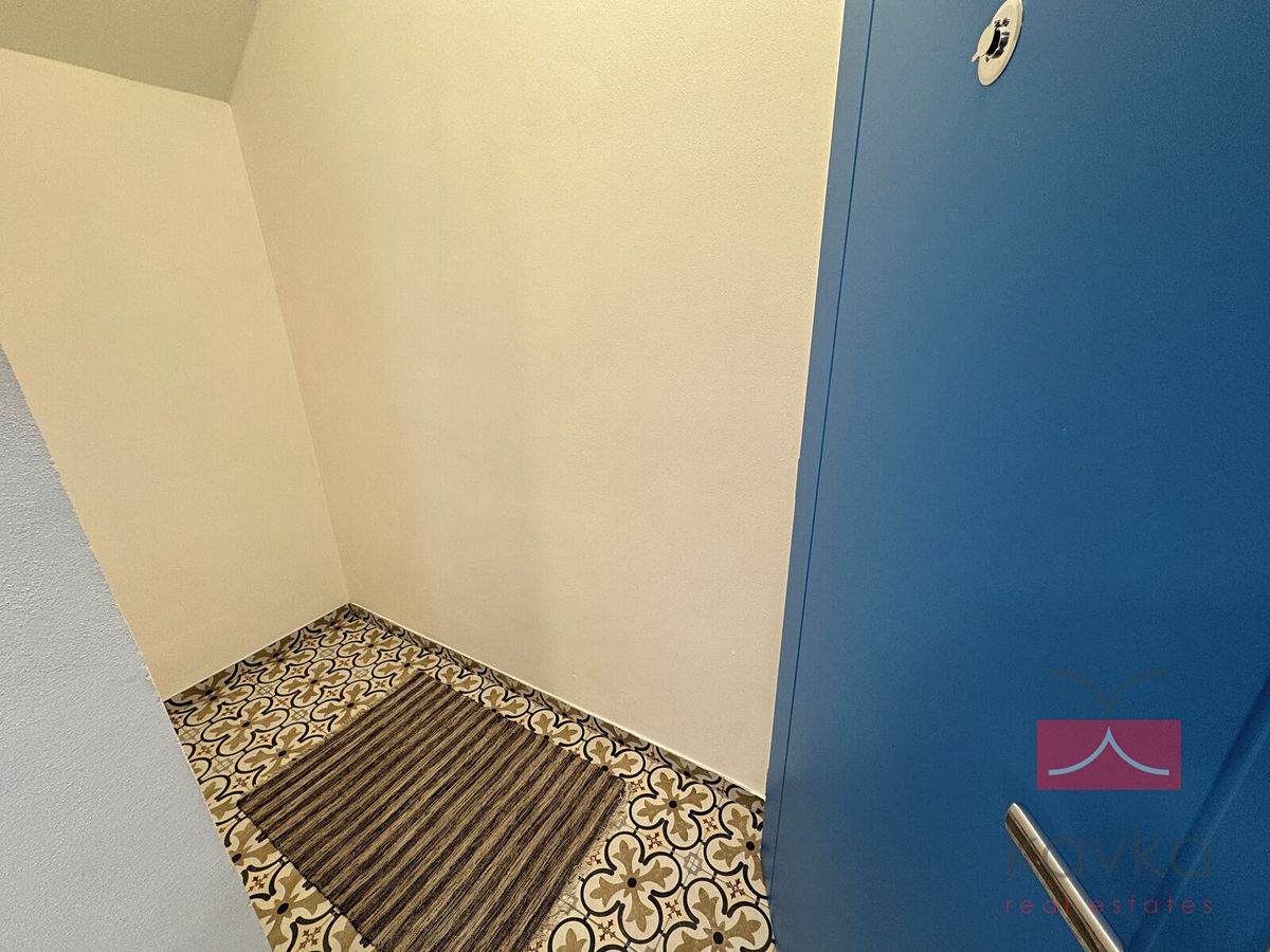 Pronájem bytu 1+kk 18 m² – fotografie 4