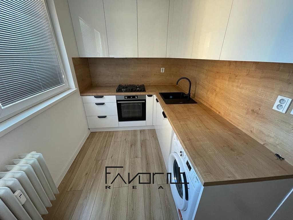 Pronájem bytu 2+1 56 m² – fotografie 4