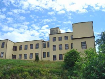 Pronájem výrobní haly, prostoru 3768 m²