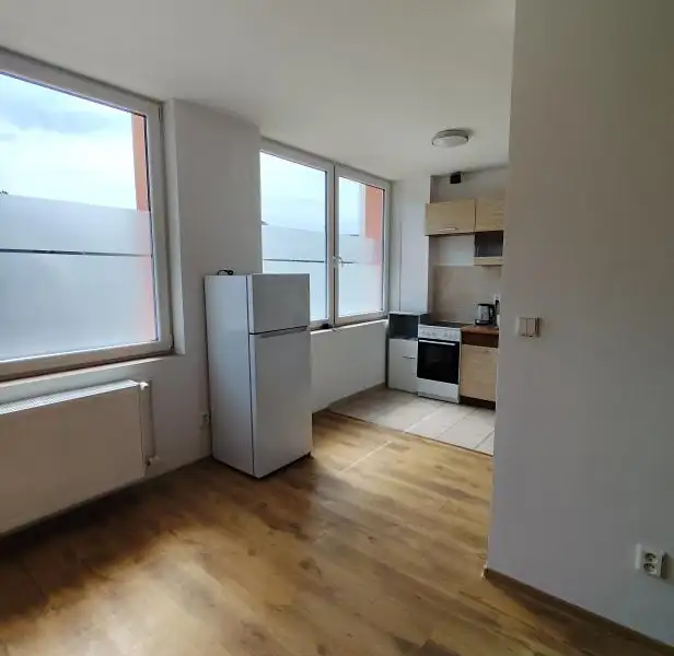 Prodej bytu 1+kk 36 m², Liberec – náhled fotky 2
