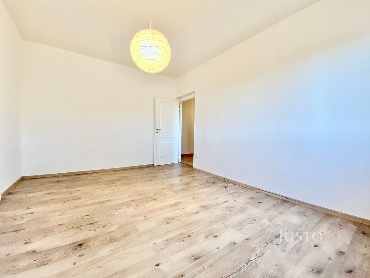 Pronájem bytu 2+1 54 m² – fotografie 4