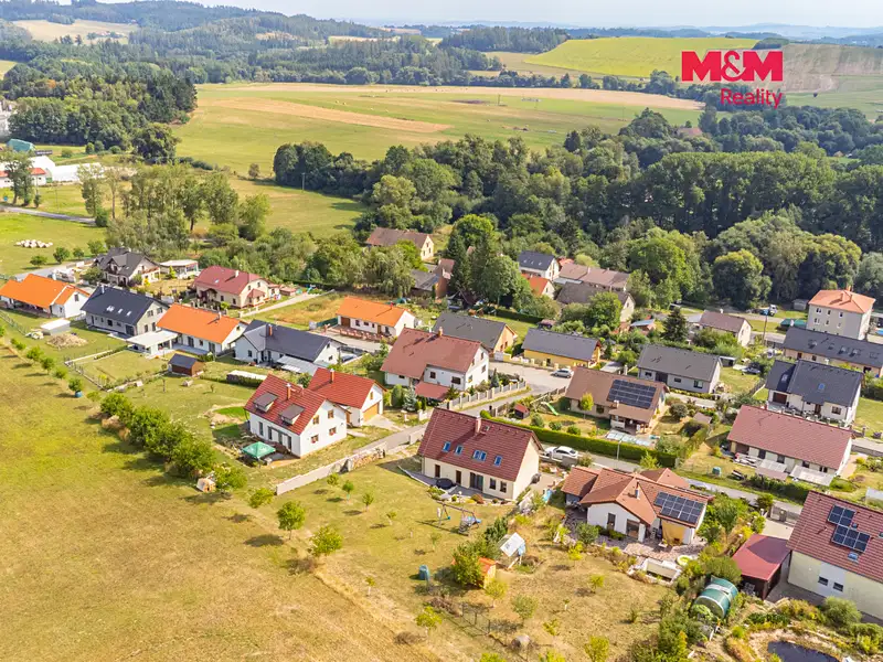 Prodej rodinného domu 126 m², pozemek 975 m², Jankov – náhled fotky 3