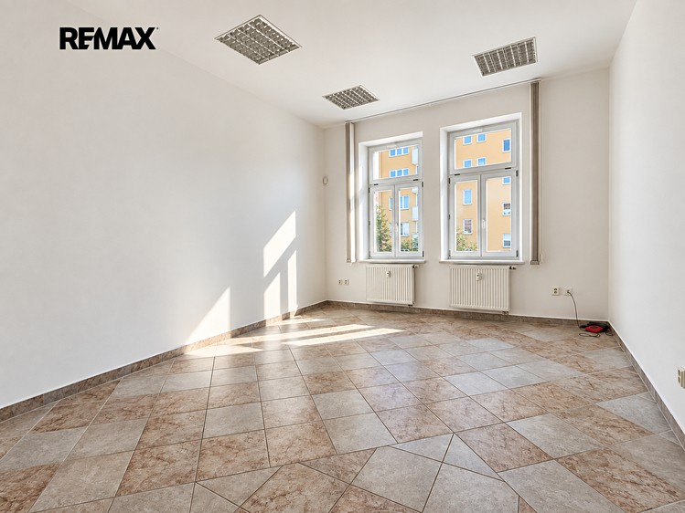Gewerbefläche zur Miete, 96 m² (1 von 22)