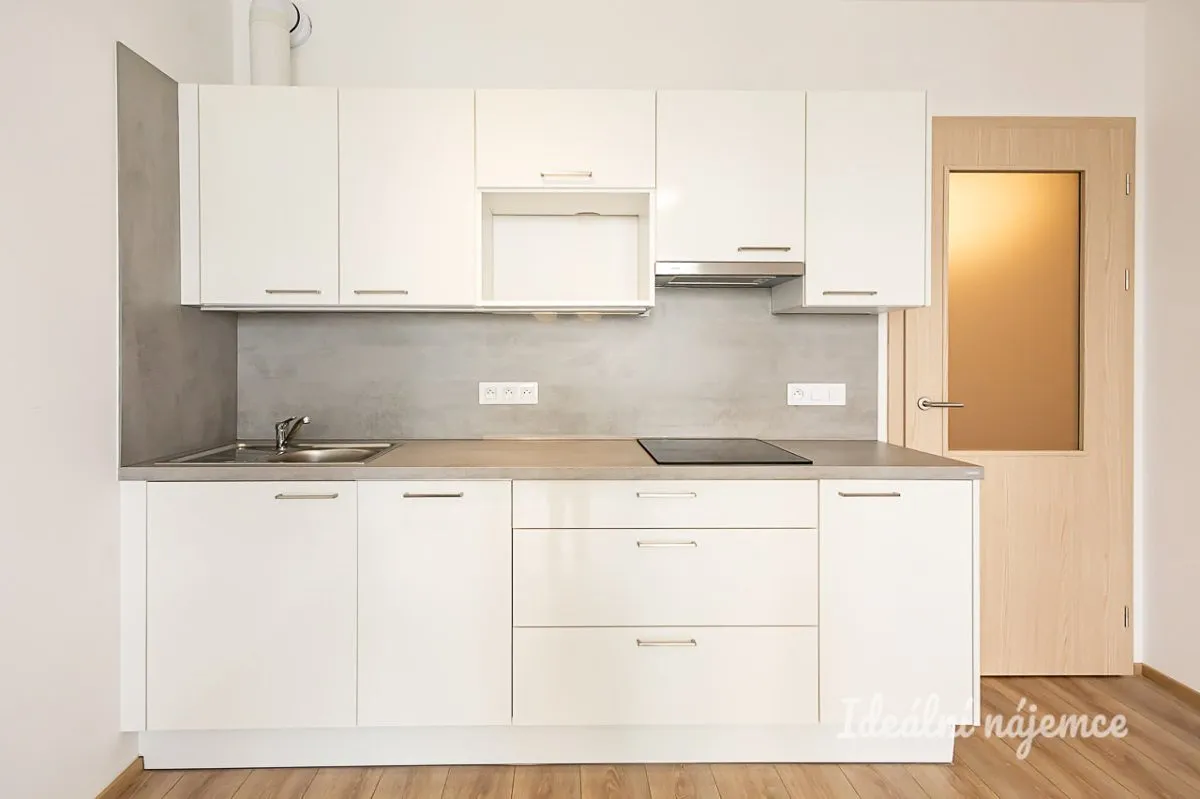 Pronájem bytu 2+kk 44 m²