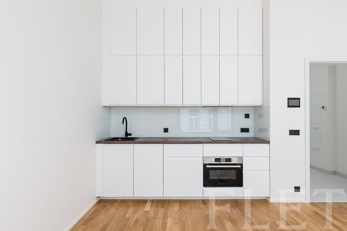 Pronájem bytu 1+kk 30 m² – fotografie 4