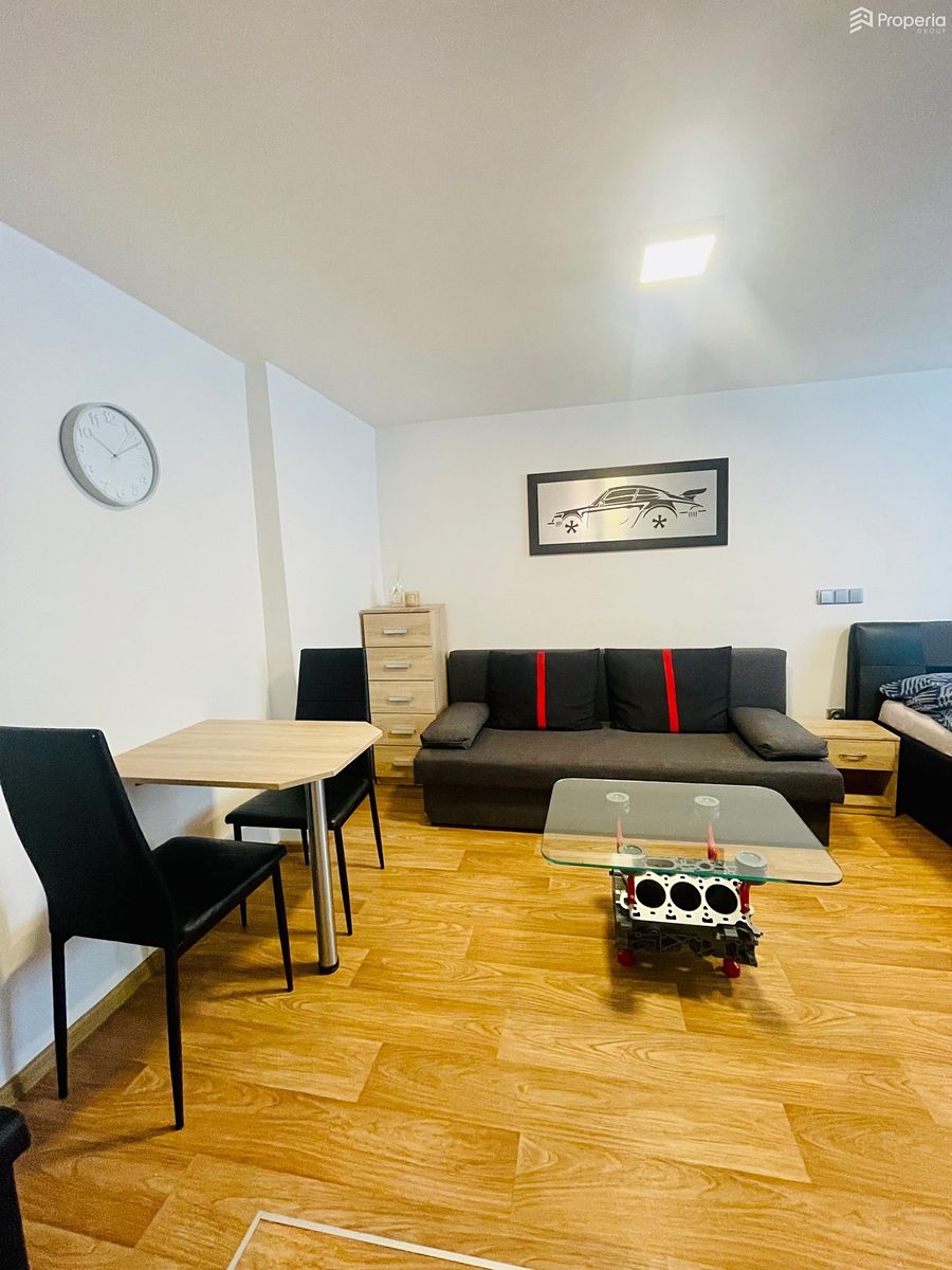 Pronájem bytu 1+kk 35 m² – fotografie 3