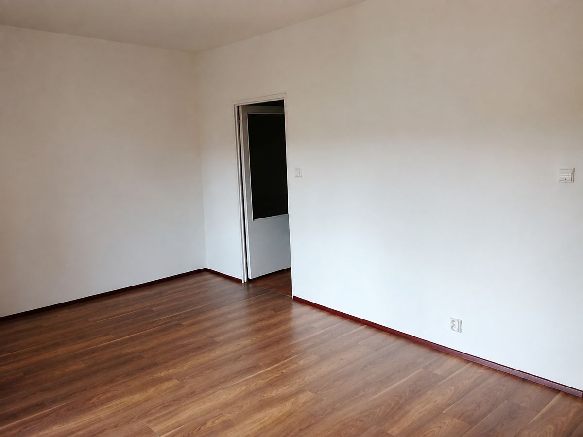 Pronájem bytu 1+kk 33 m² – fotografie 2