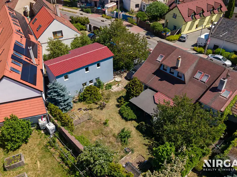 Prodej rodinného domu 247 m², pozemek 704 m², Zlonín – náhled fotky 1