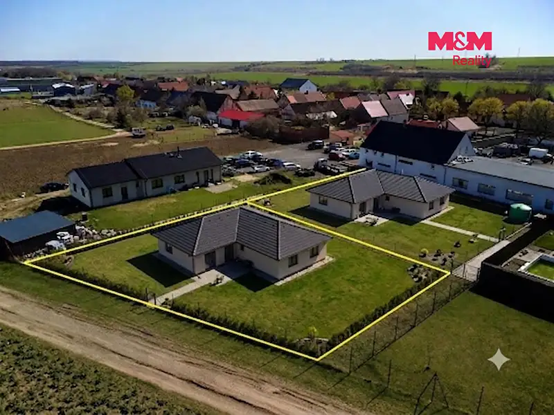 Prodej stavebního pozemku 832 m², Droužkovice – náhled fotky 3