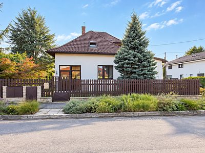 Prodej rodinného domu 206 m², pozemek 585 m²