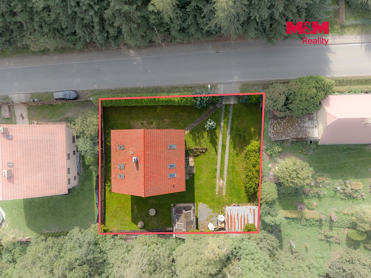 Prodej rodinného domu 129 m², pozemek 784 m² – fotografie 3